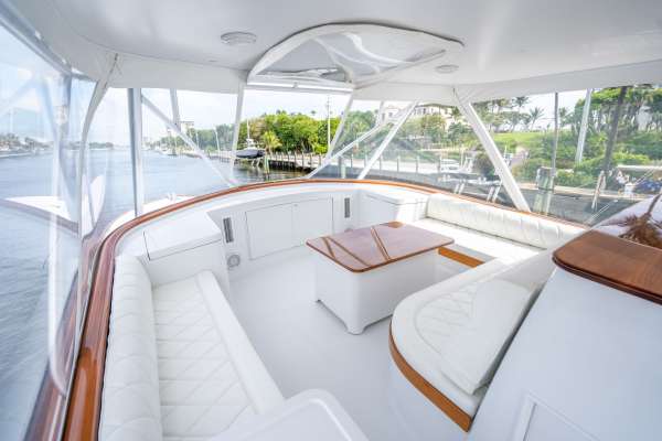 Reel Tight - Crewed Luxury Motor Yacht Charter 