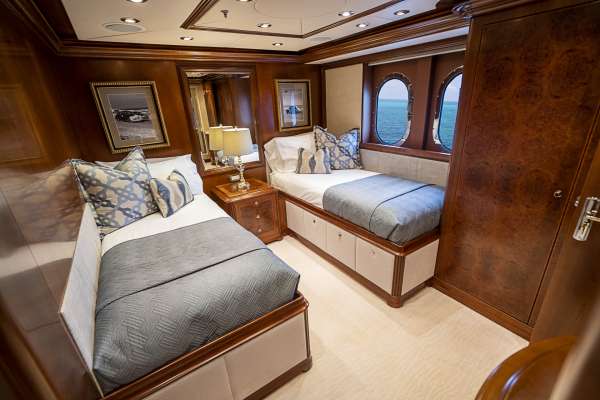 Twin guest stateroom