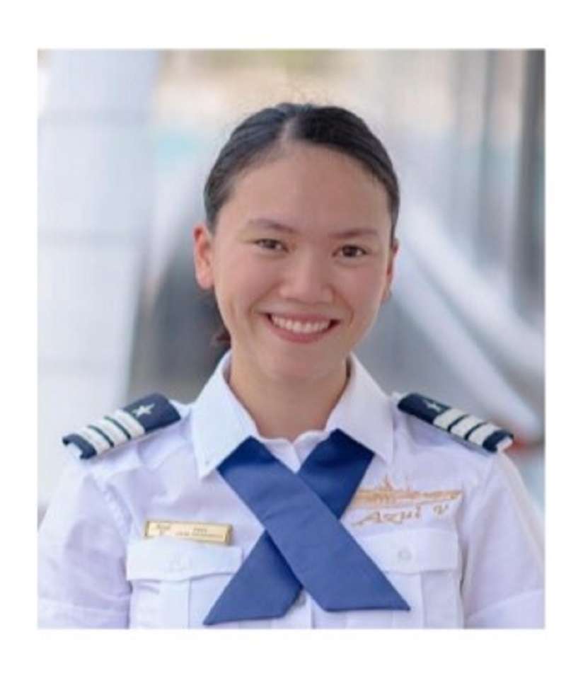 Faye - Chief Stewardess