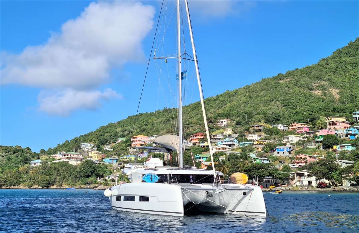 Neuroseas Crewed Catamaran Yacht Charter Boatsatsea Com