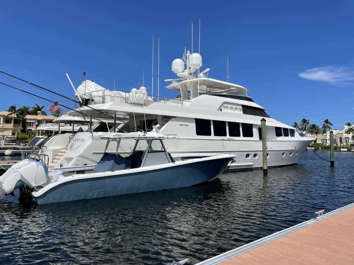 Yacht Pic 19