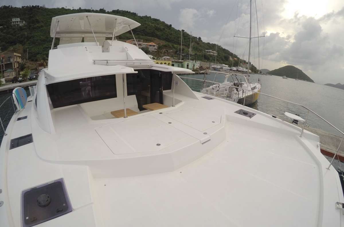 Foredeck and forward logging cockpit