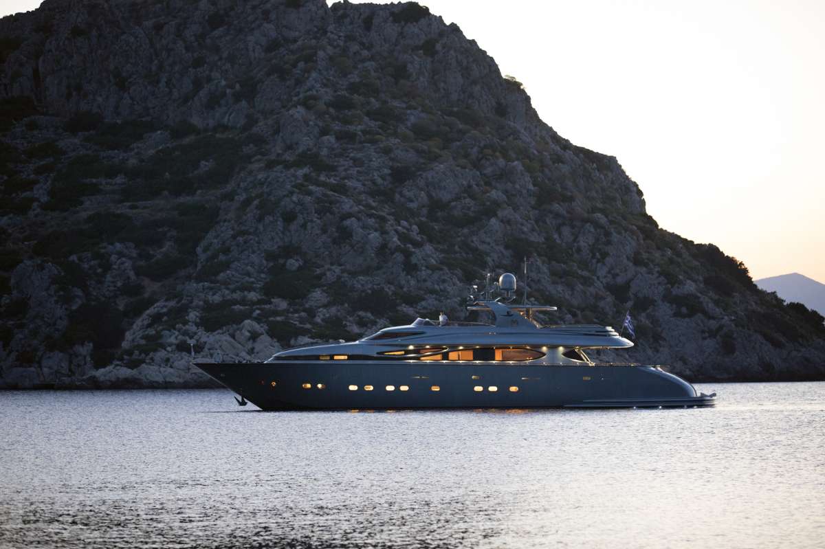 Megayacht Bugari 112 Project Steel