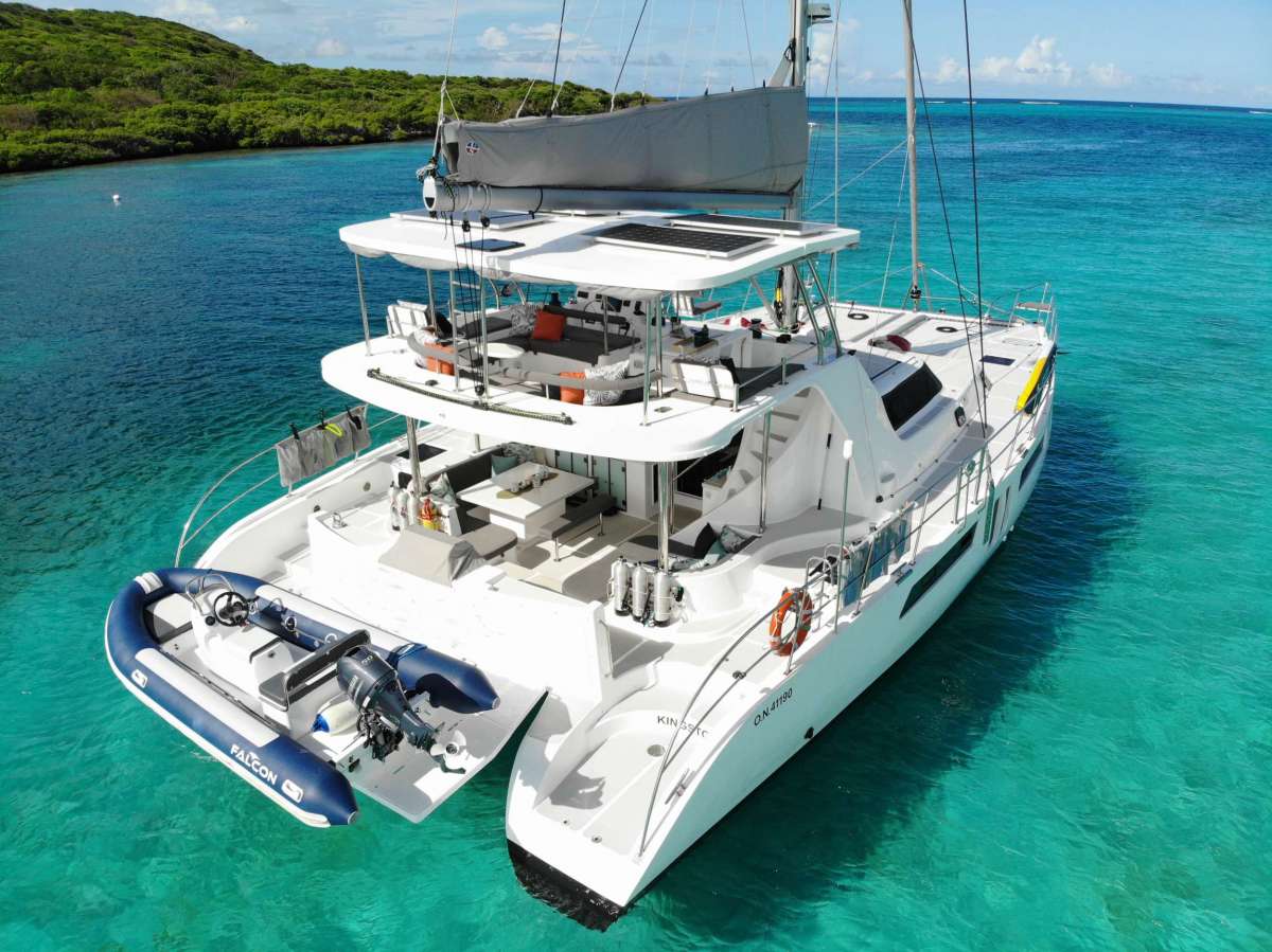 Get Along Crewed Catamaran Yacht Charter Boatsatsea Com