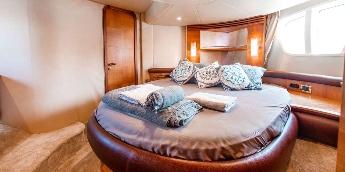 Yacht Pic 6