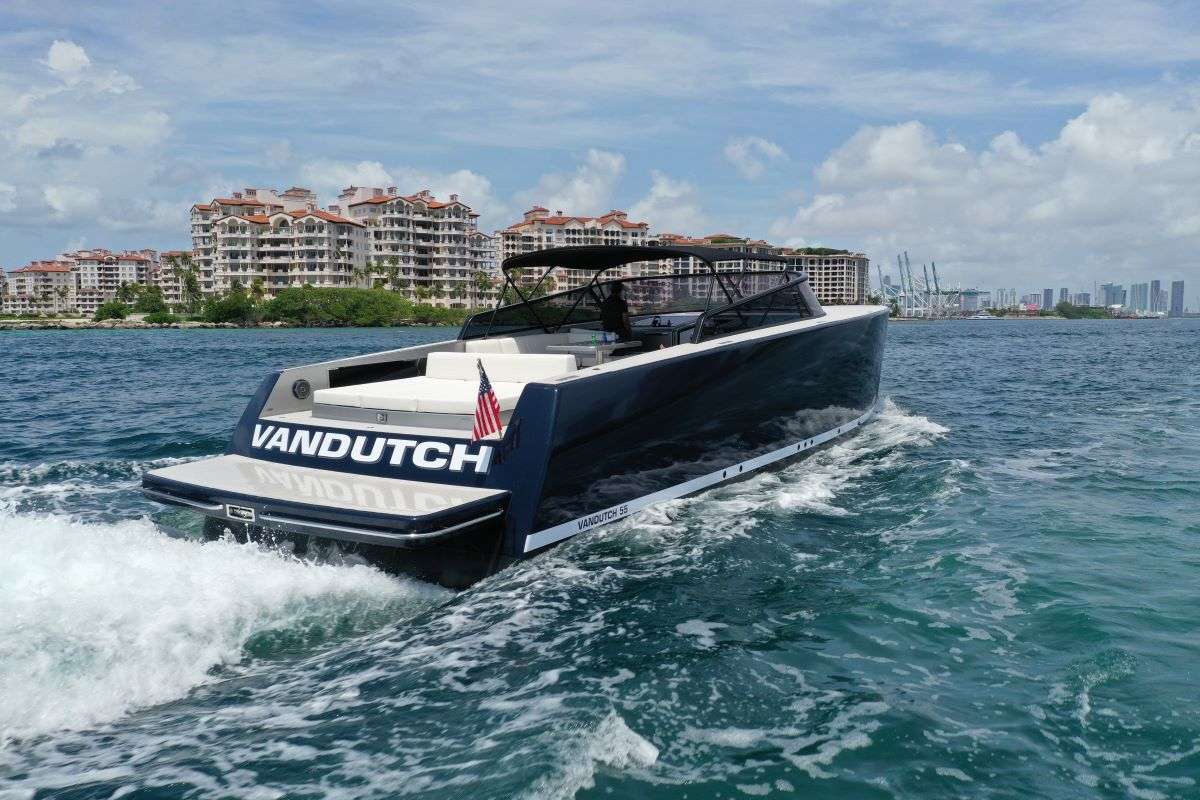 Yacht Pic 9