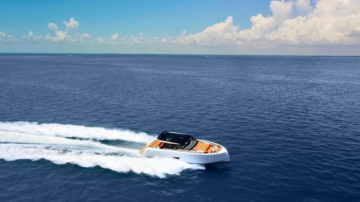 Yacht Pic 11