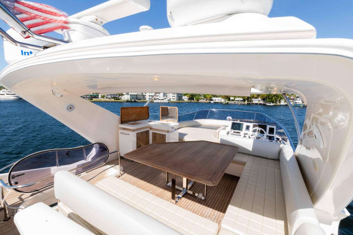 Yacht Pic 10