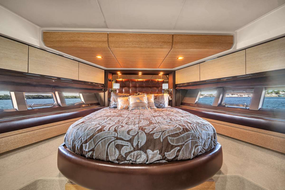 Yacht Pic 7