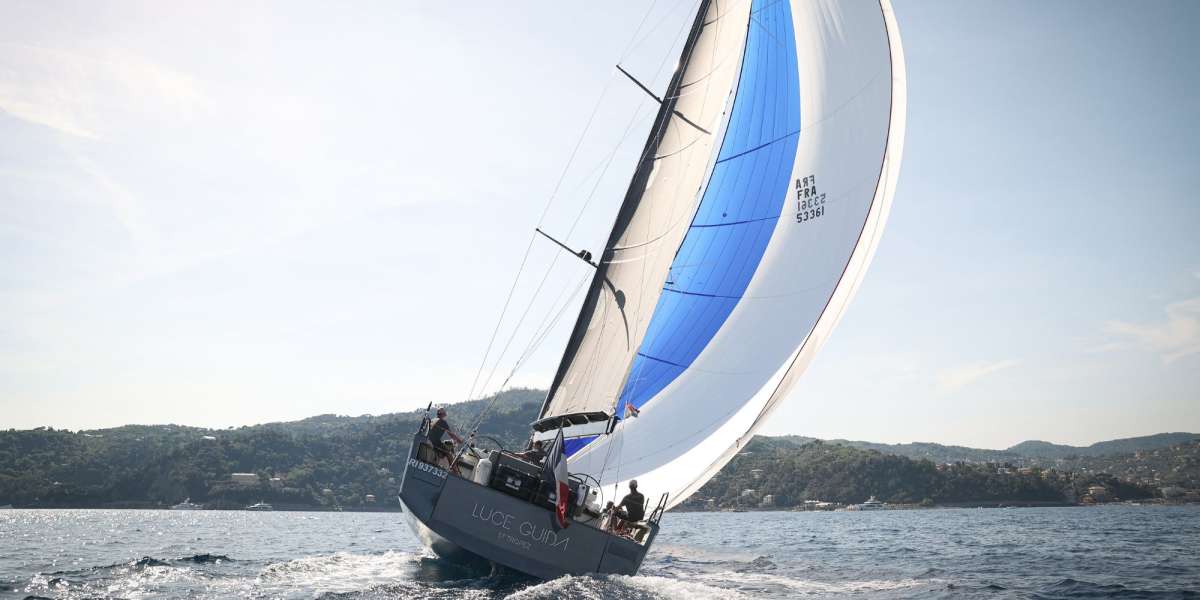 LUCE GUIDA - sailing