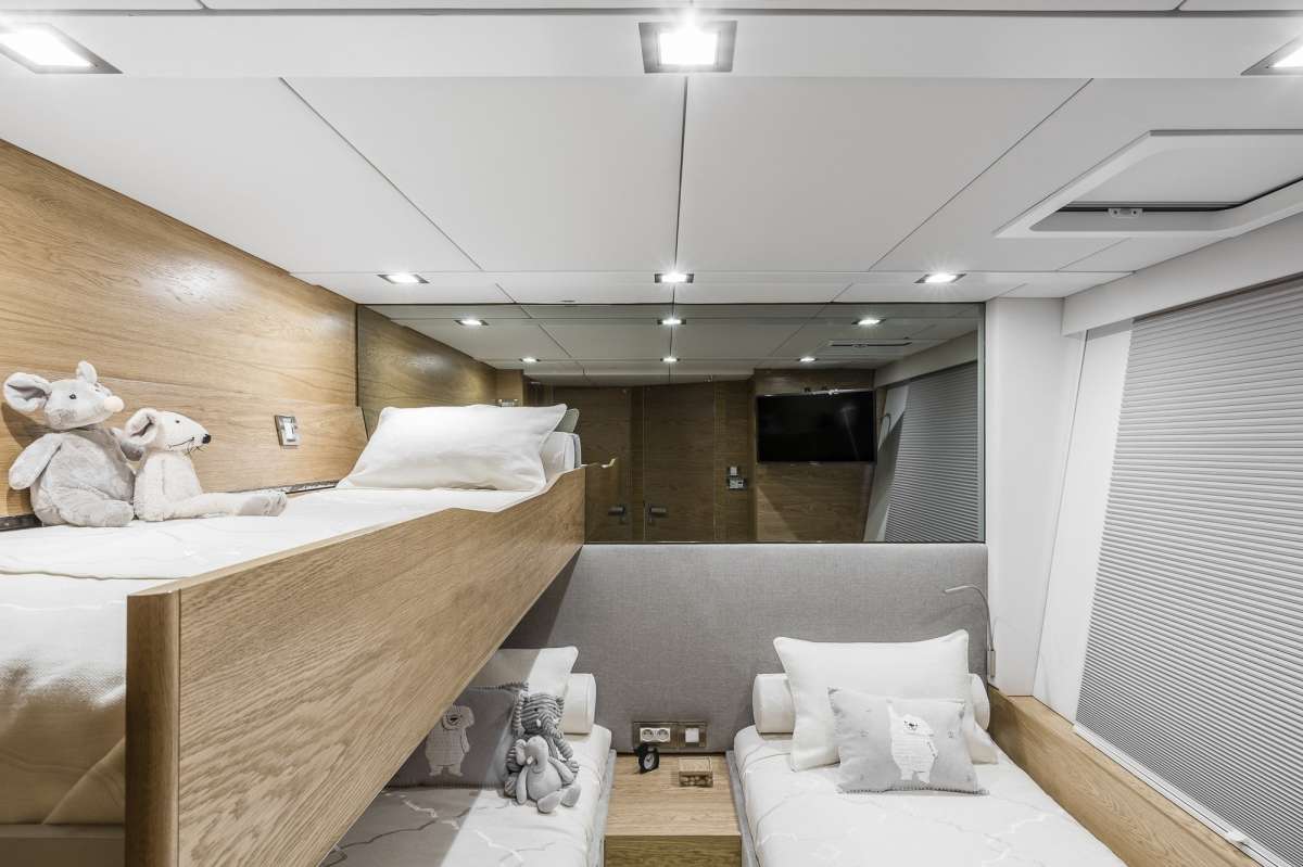 Triple Guest Cabin