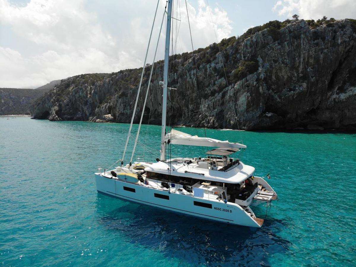 Yacht Charter The Sun | Ritzy Charters