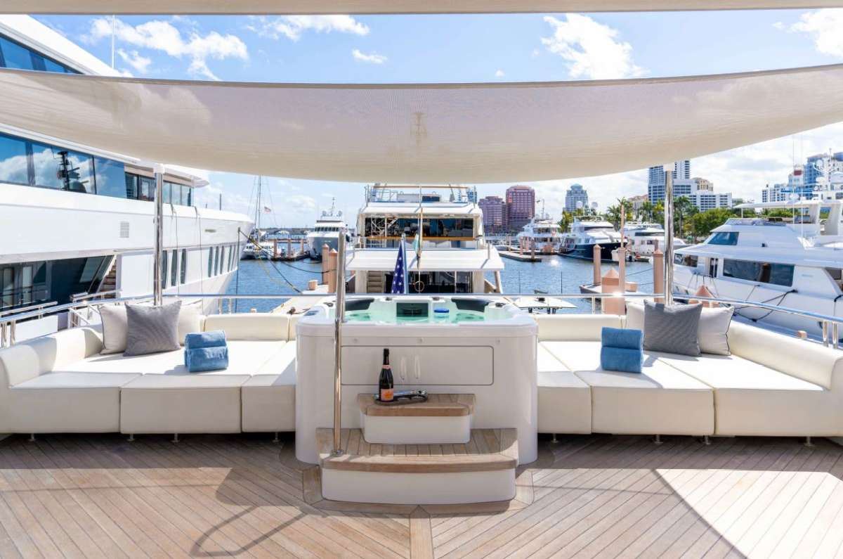 Yacht Pic 17