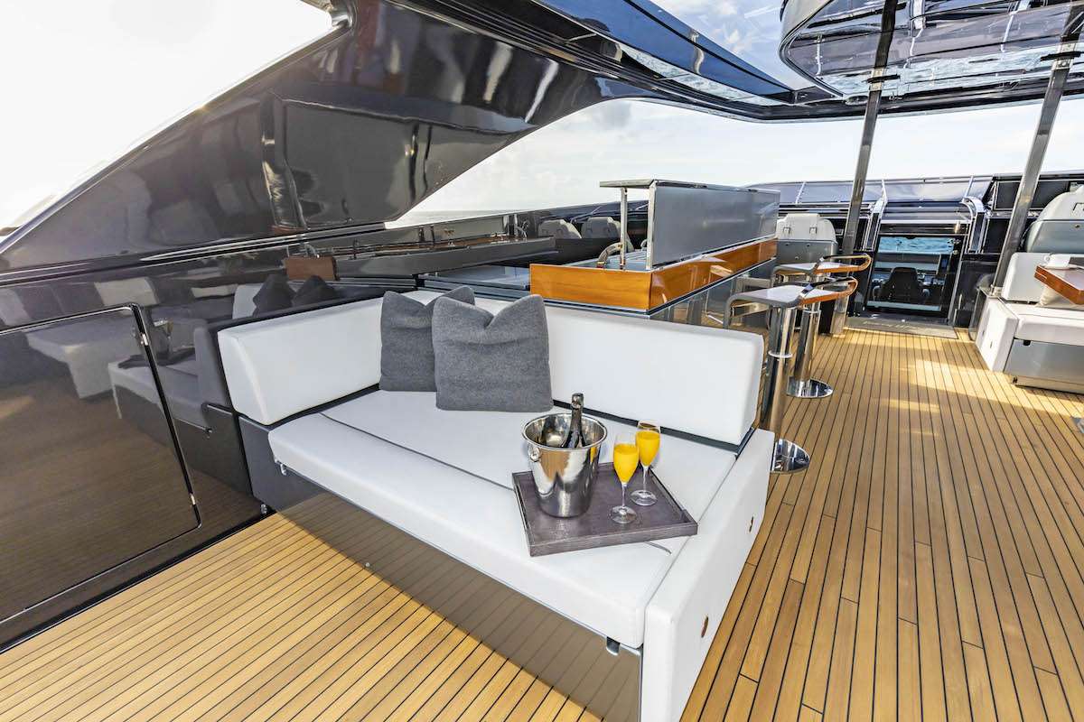Yacht Pic 12