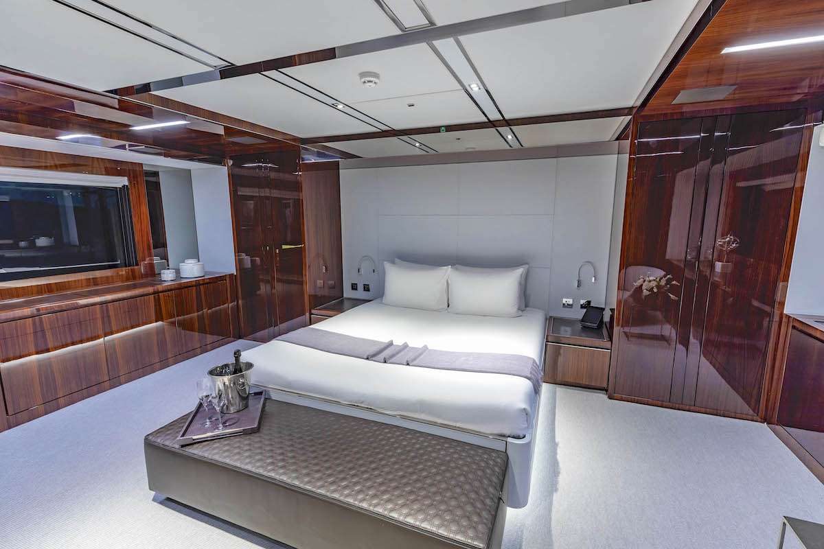 Yacht Pic 6