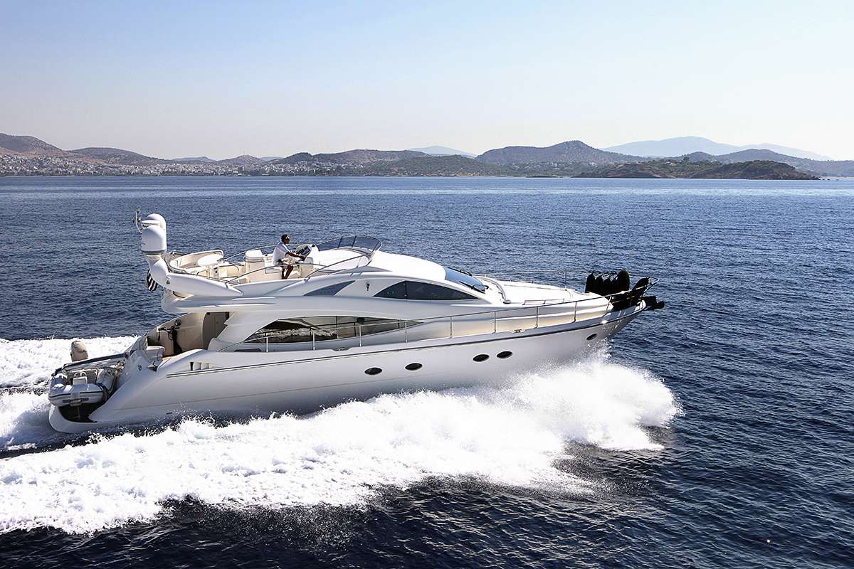 MILOS Yacht Charter - Ritzy Charters