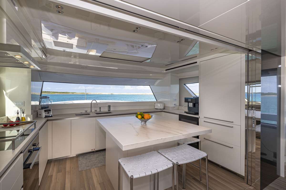 Yacht Pic 19