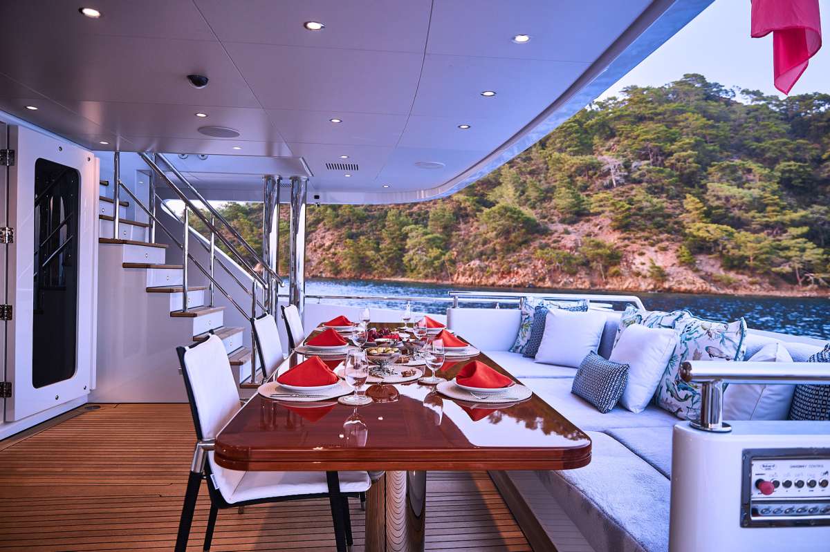 Yacht Pic 6