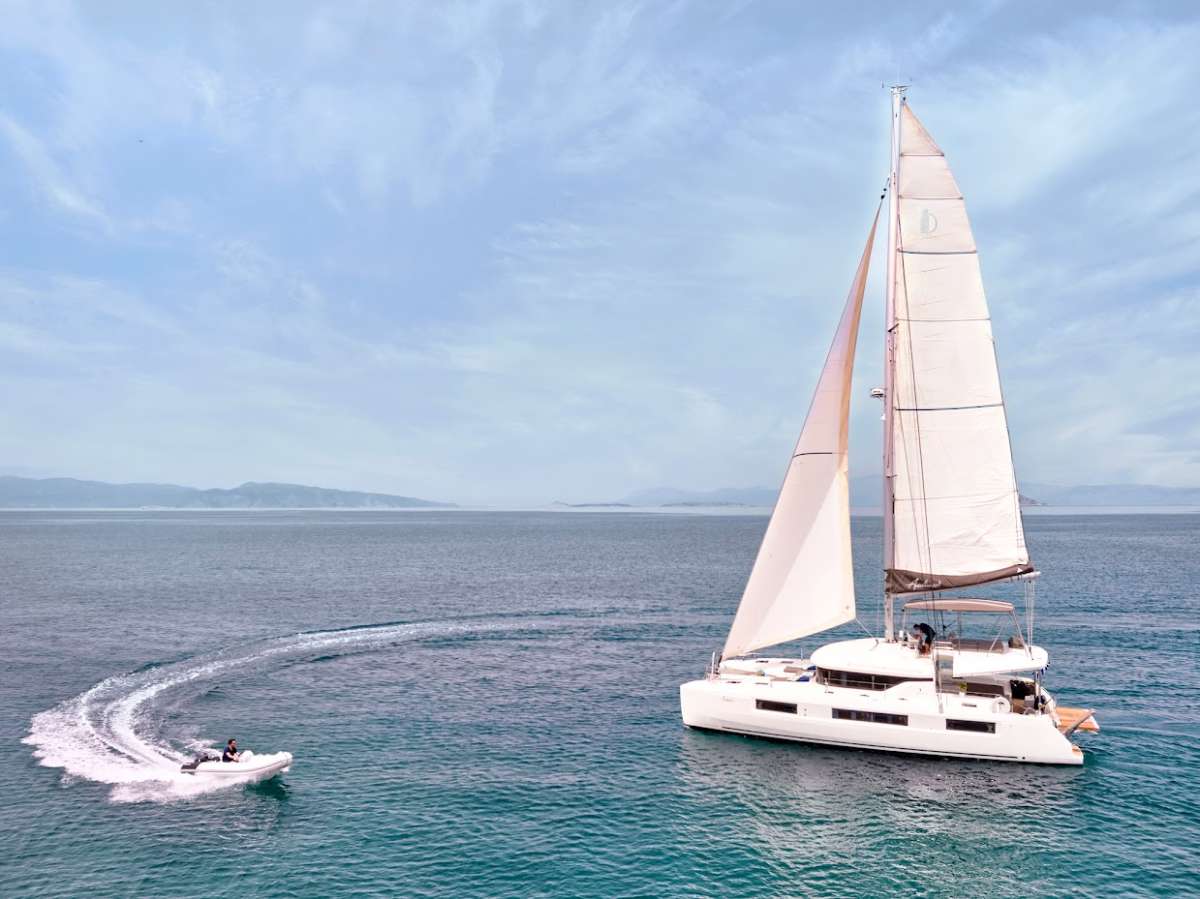 Yacht Charter ANDIAMO | Ritzy Charters