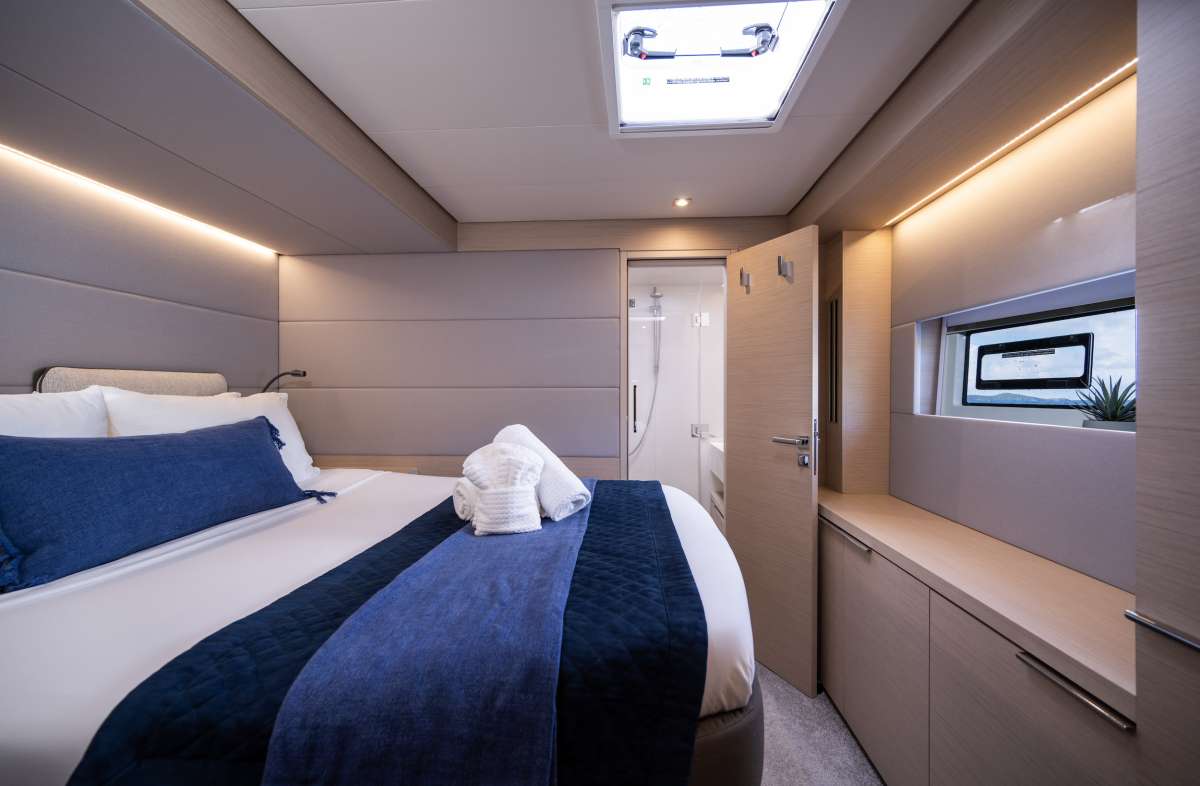 Starboard Foward Cabin