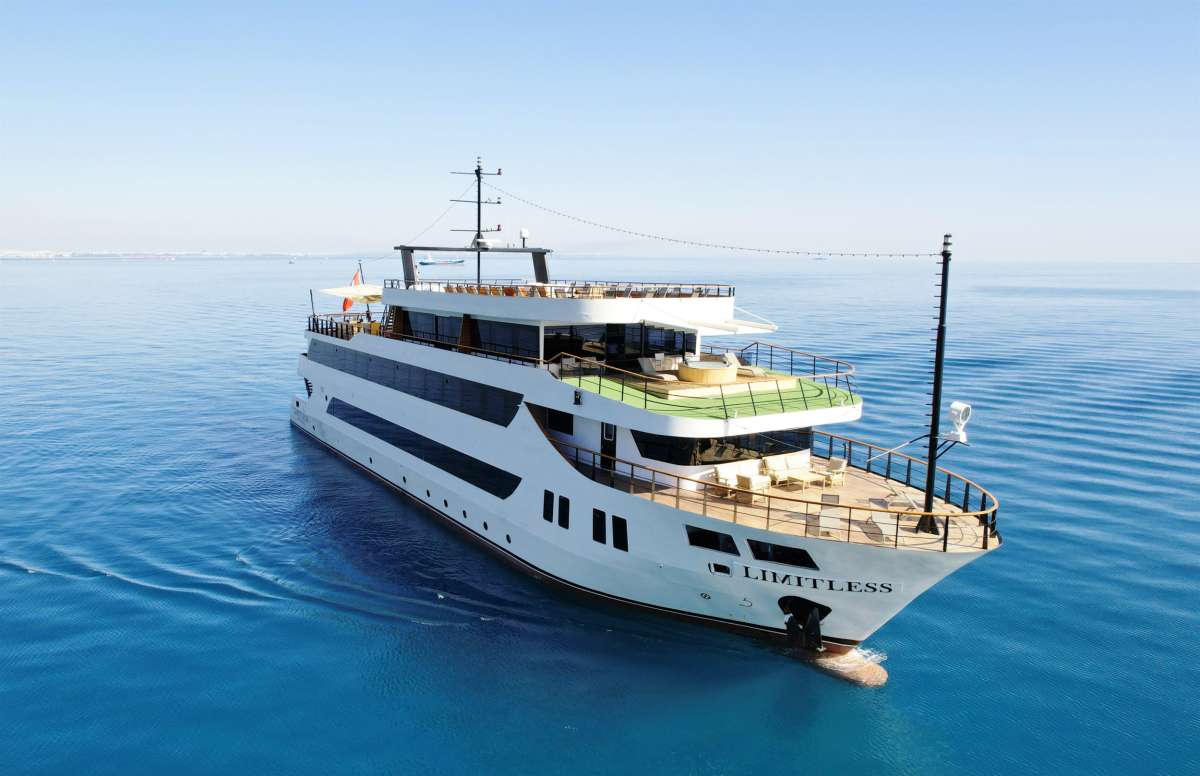 Yacht Pic 13