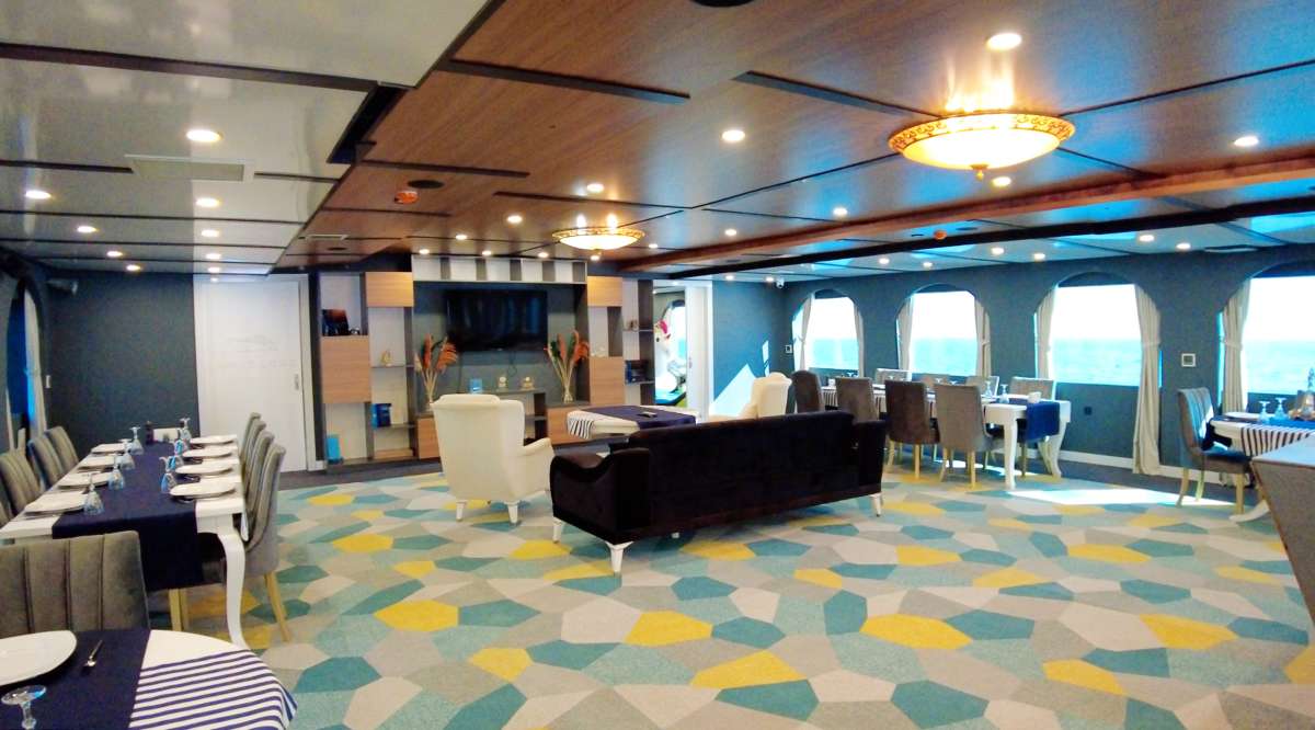 Yacht Pic 2