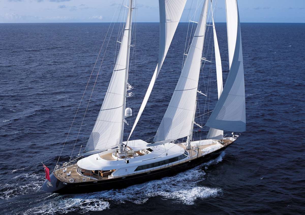 Yacht ALMYRA II