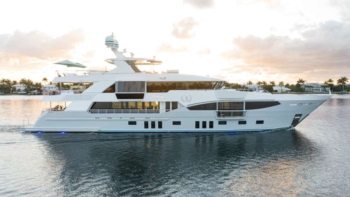 Yacht 63 by Quirino Elaine - Issuu