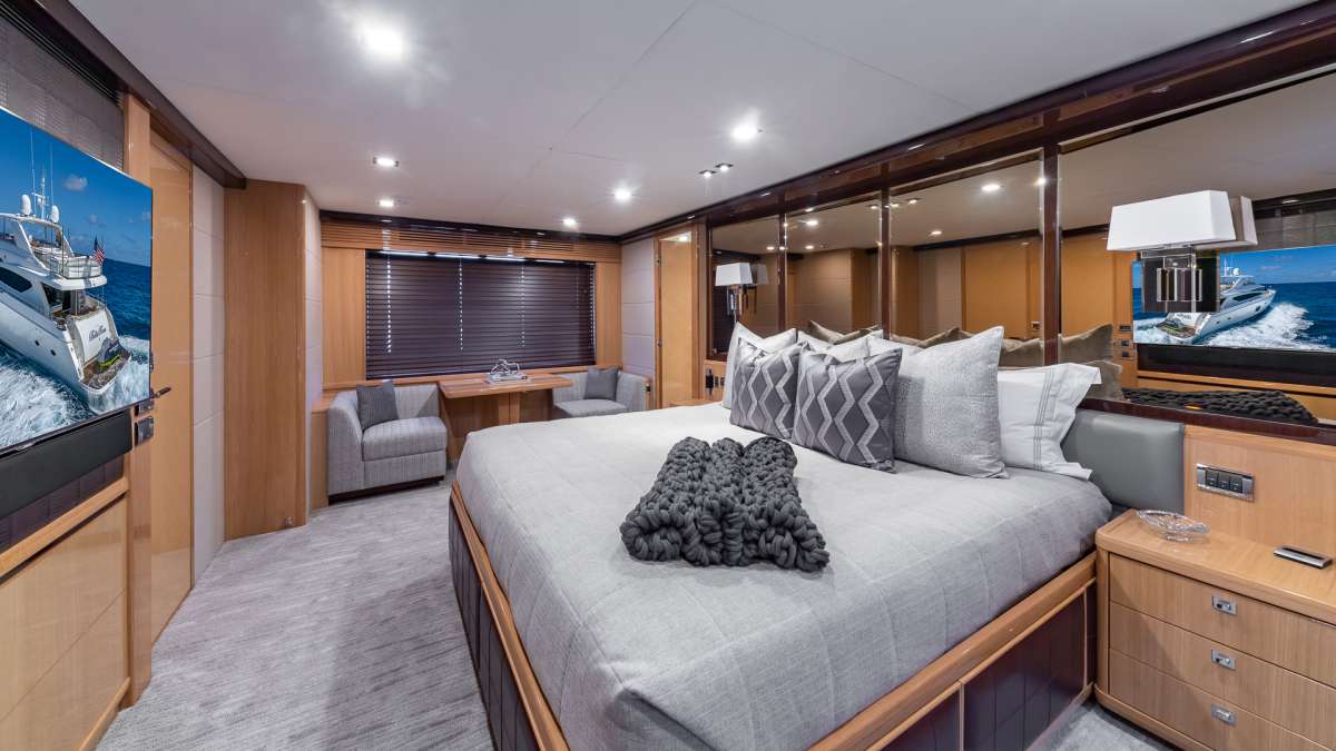 Yacht Pic 6