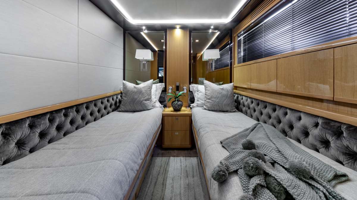 Yacht Pic 9