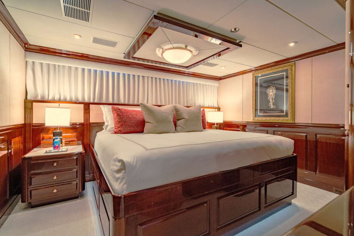 Yacht Pic 10
