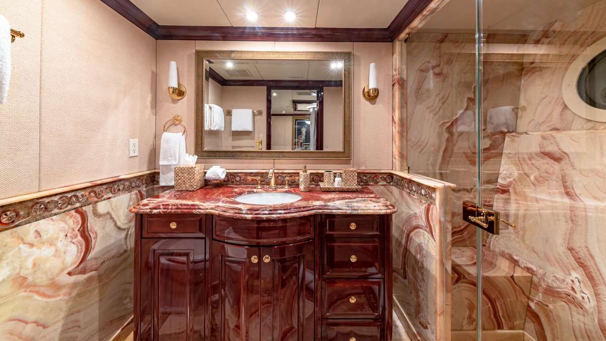 Yacht Pic 11