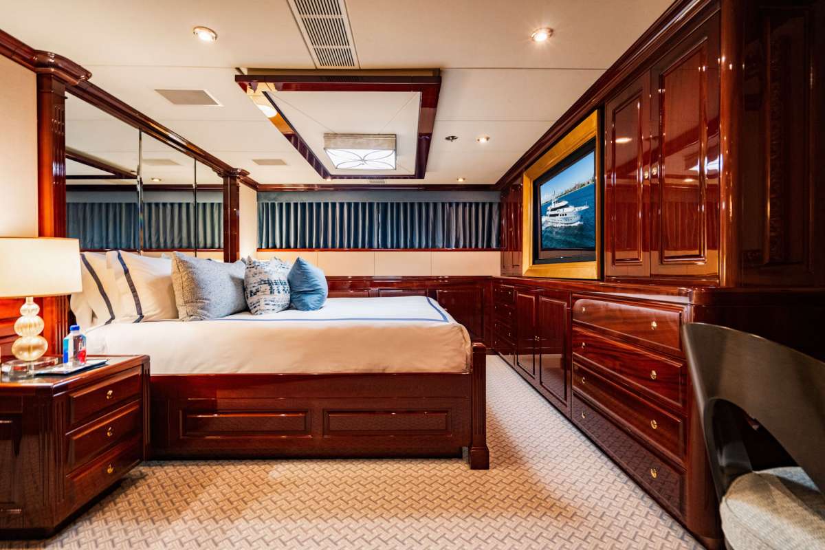 Yacht Pic 14