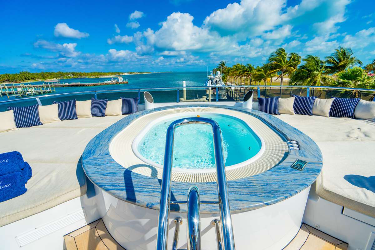 Yacht Pic 18