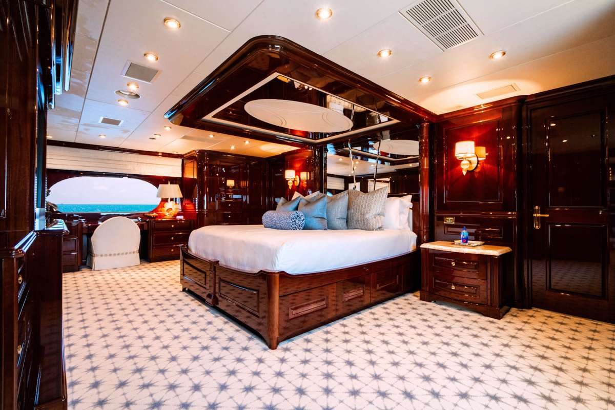 Yacht Pic 6