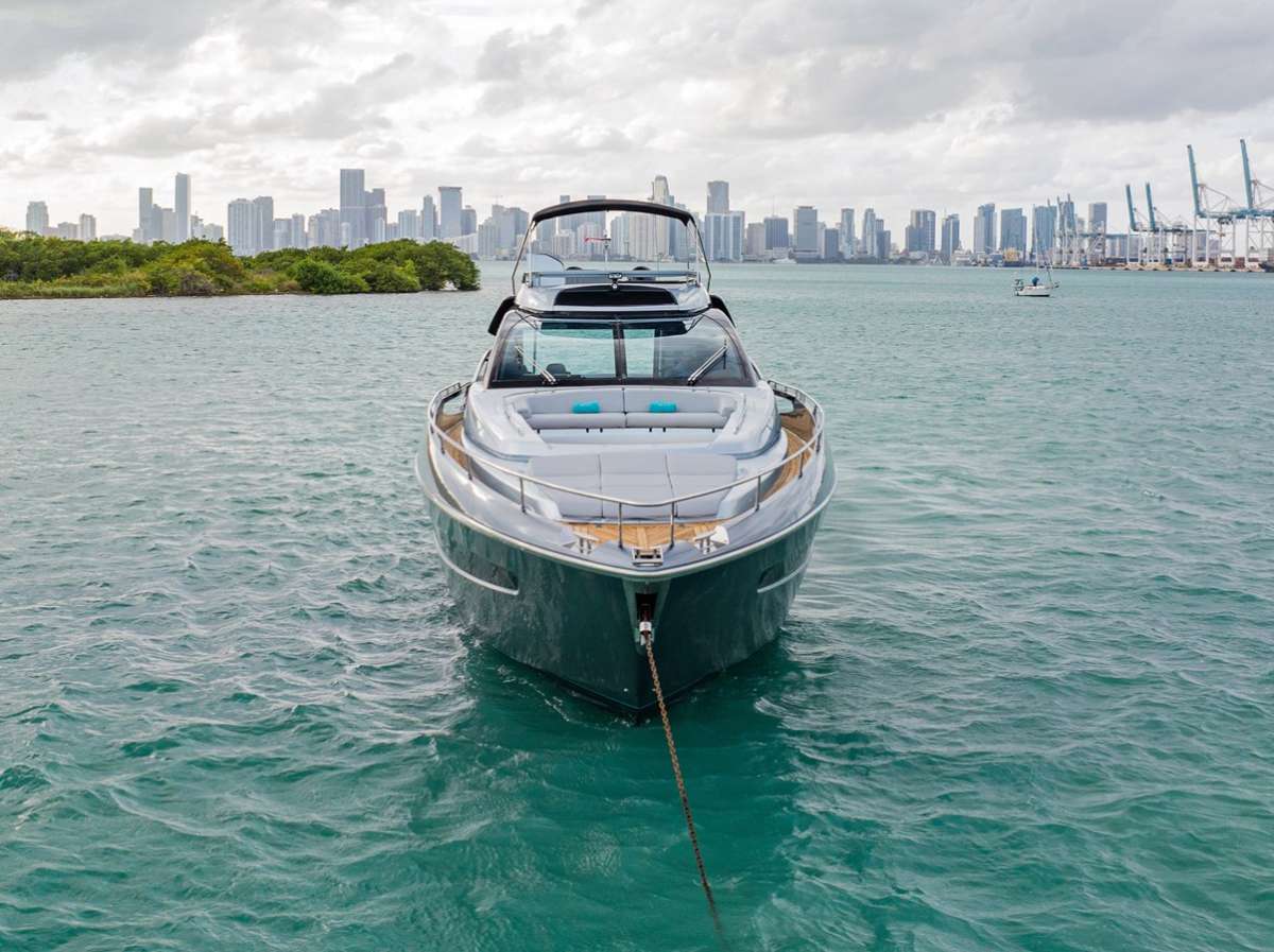 Yacht Pic 3