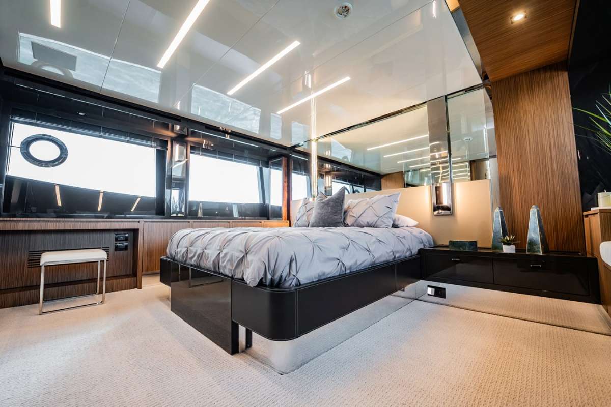 Yacht Pic 7