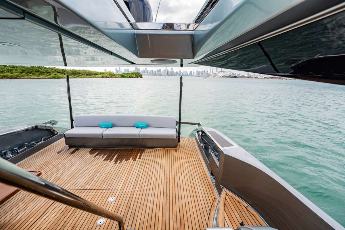 Yacht Pic 9