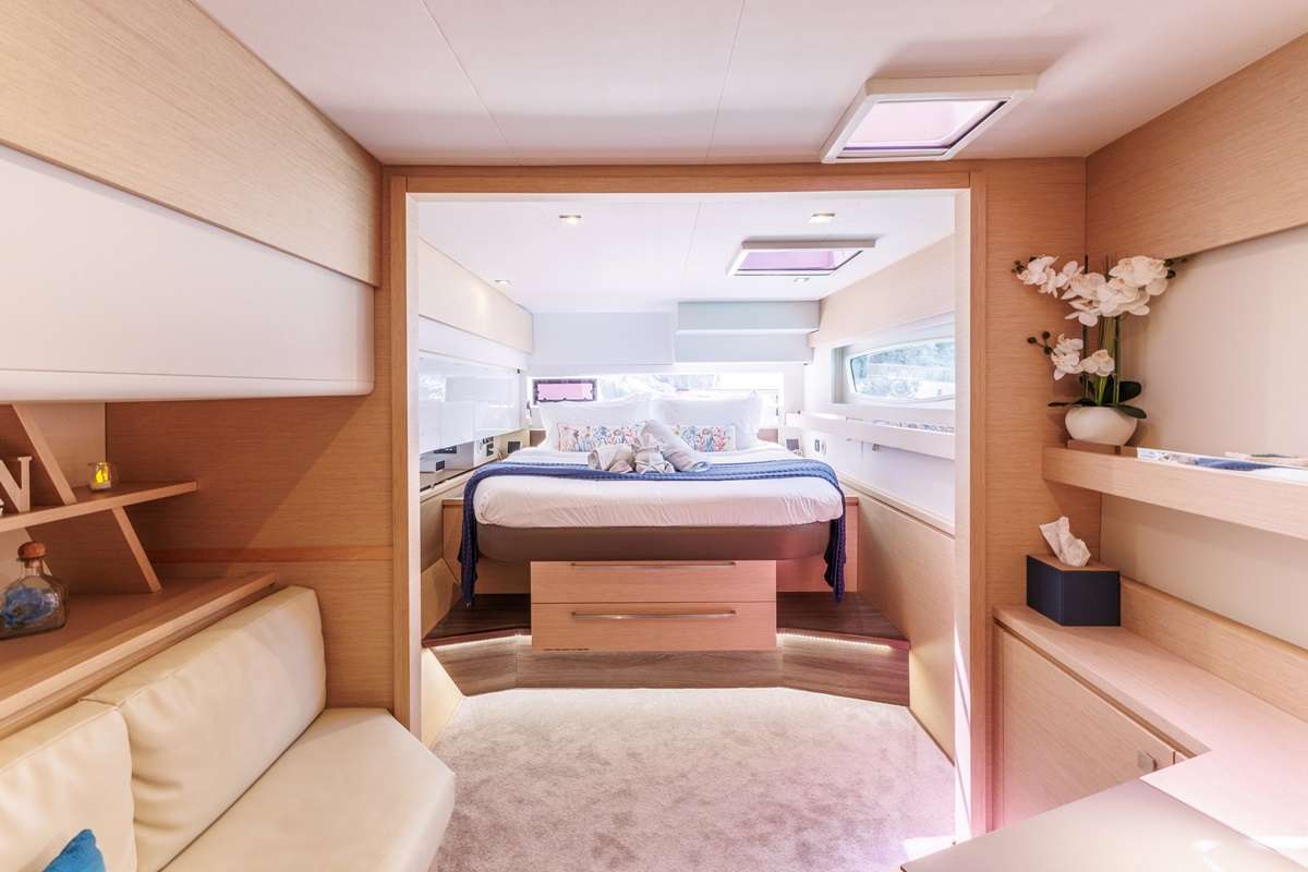 Primary suite looking aft