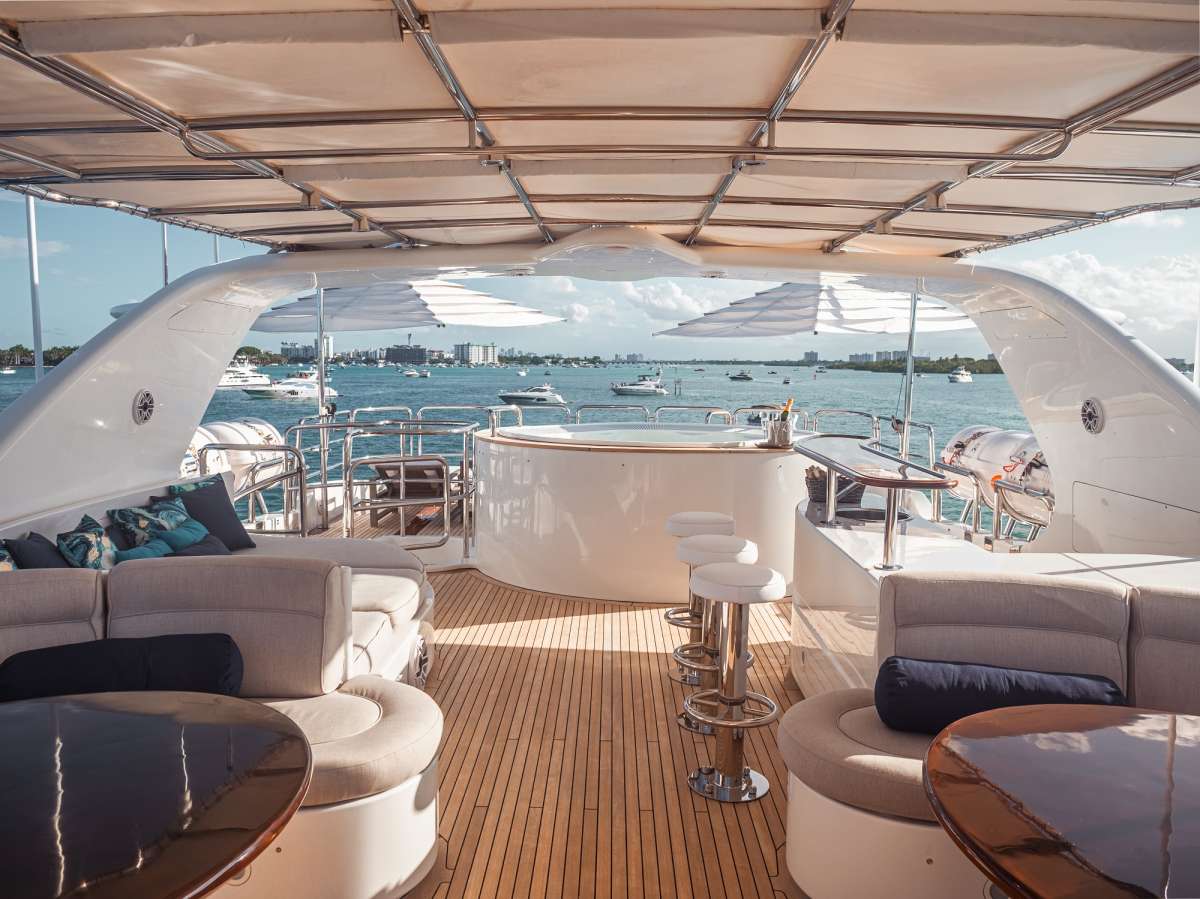 Top deck