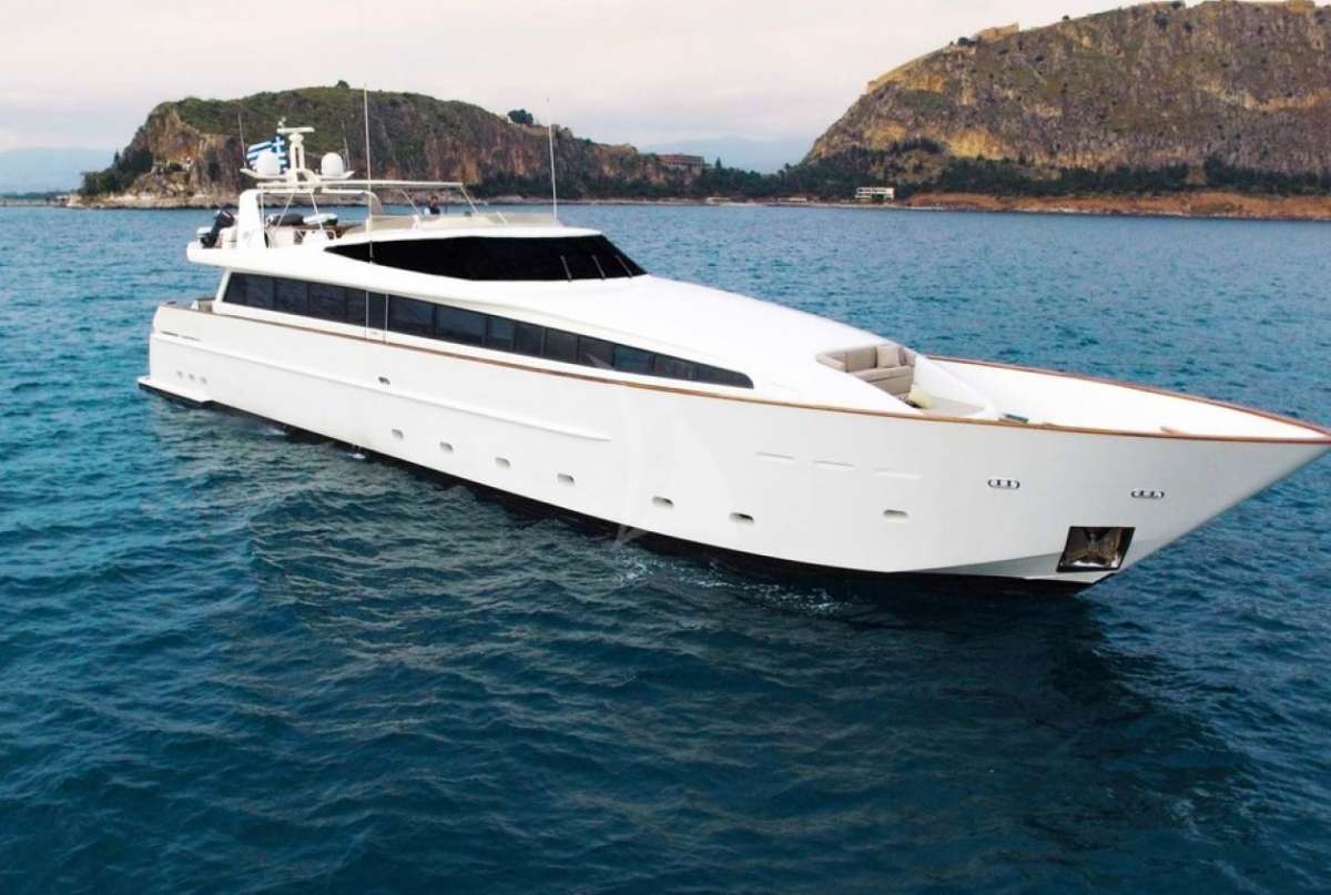 Luxury Crewed Motor Yacht PROJECT STEEL - Bugari 34m - 5 Cabins - Athens -  Mykonos - Lefkas - Boatbookings