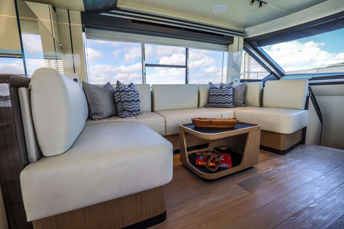 Yacht Pic 16