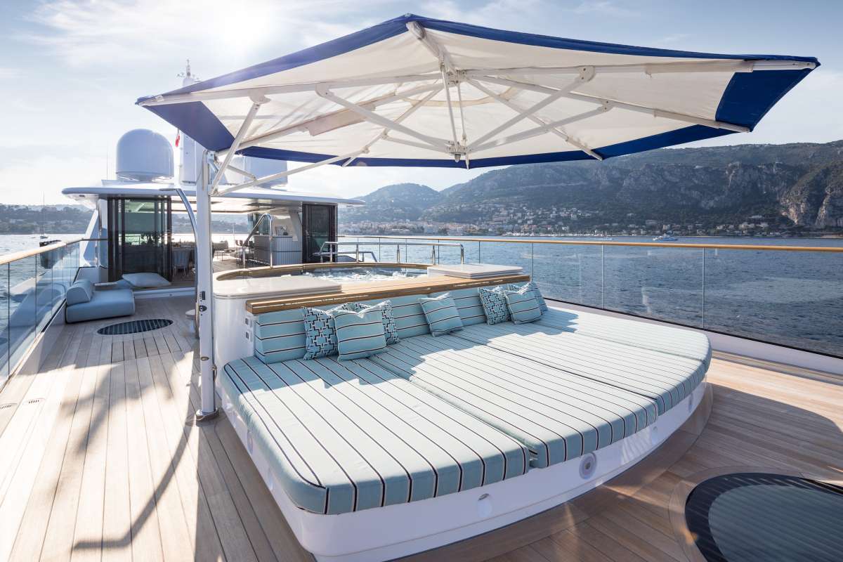 Yacht Pic 14