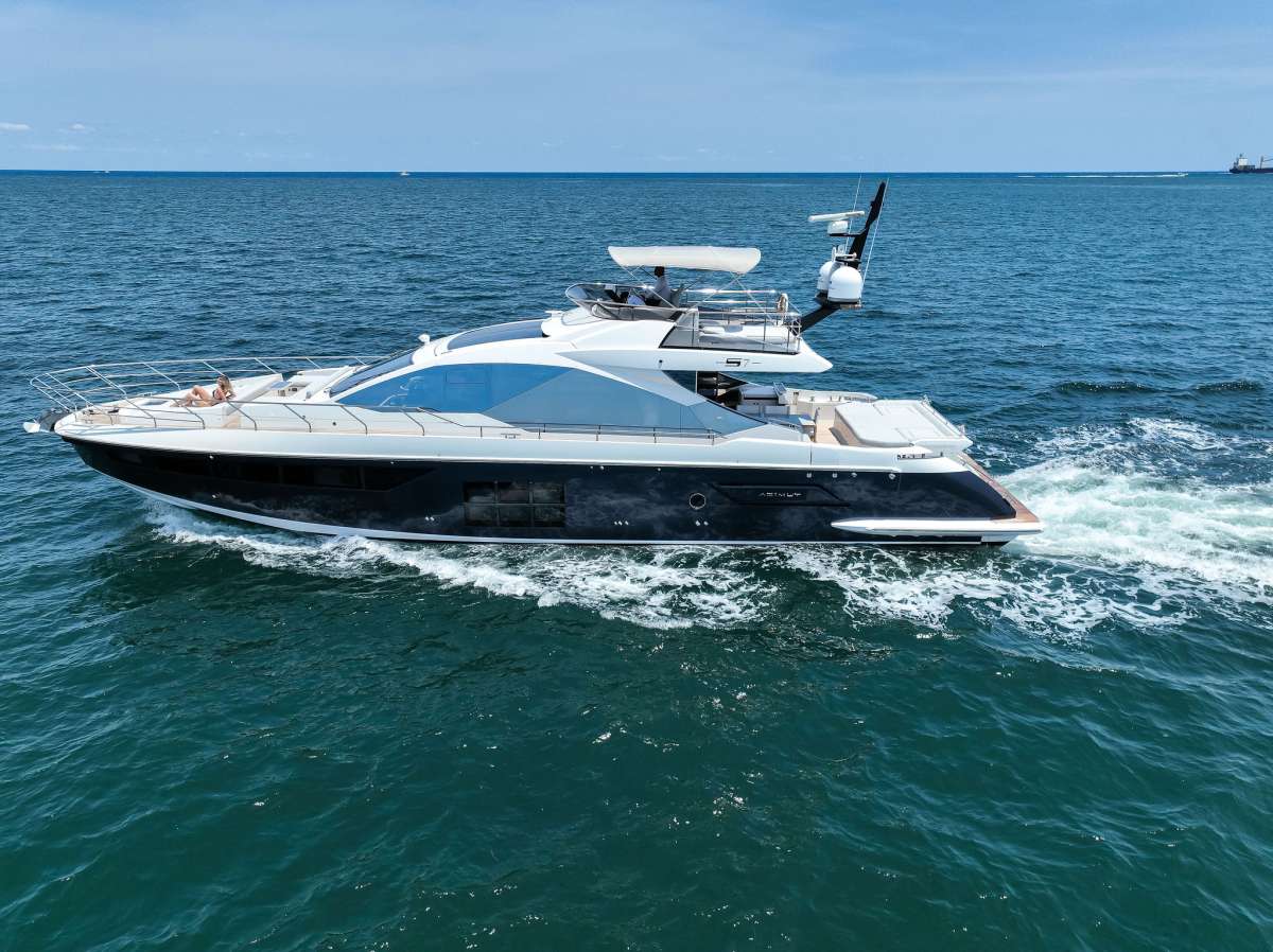 Yacht Pic 15
