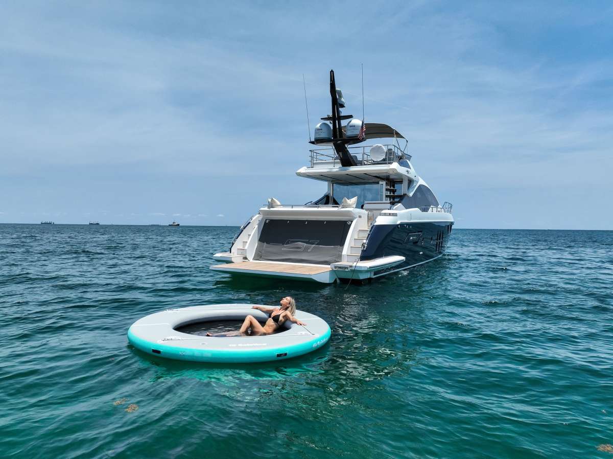Yacht Pic 16