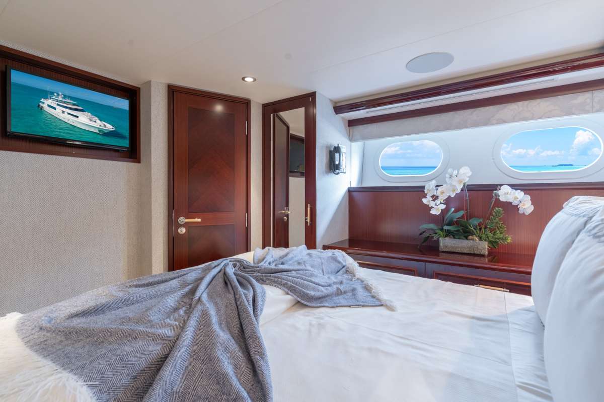 Yacht Pic 16
