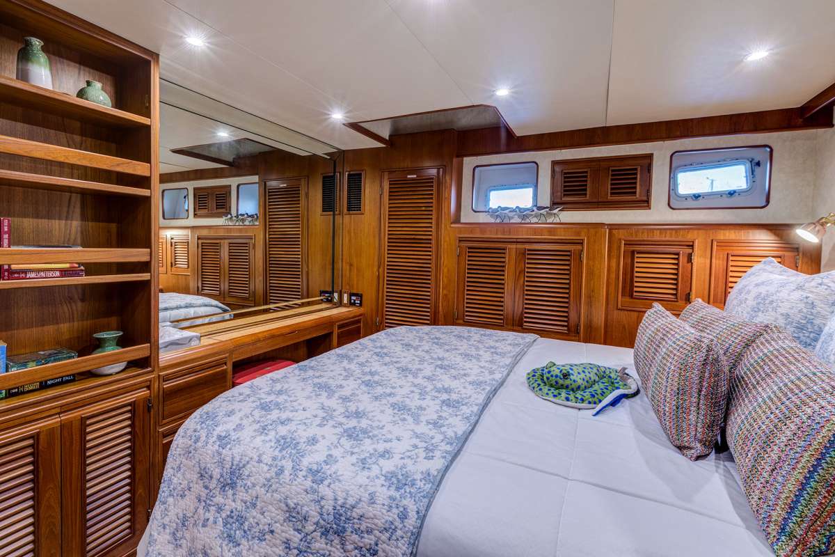 Yacht Pic 4