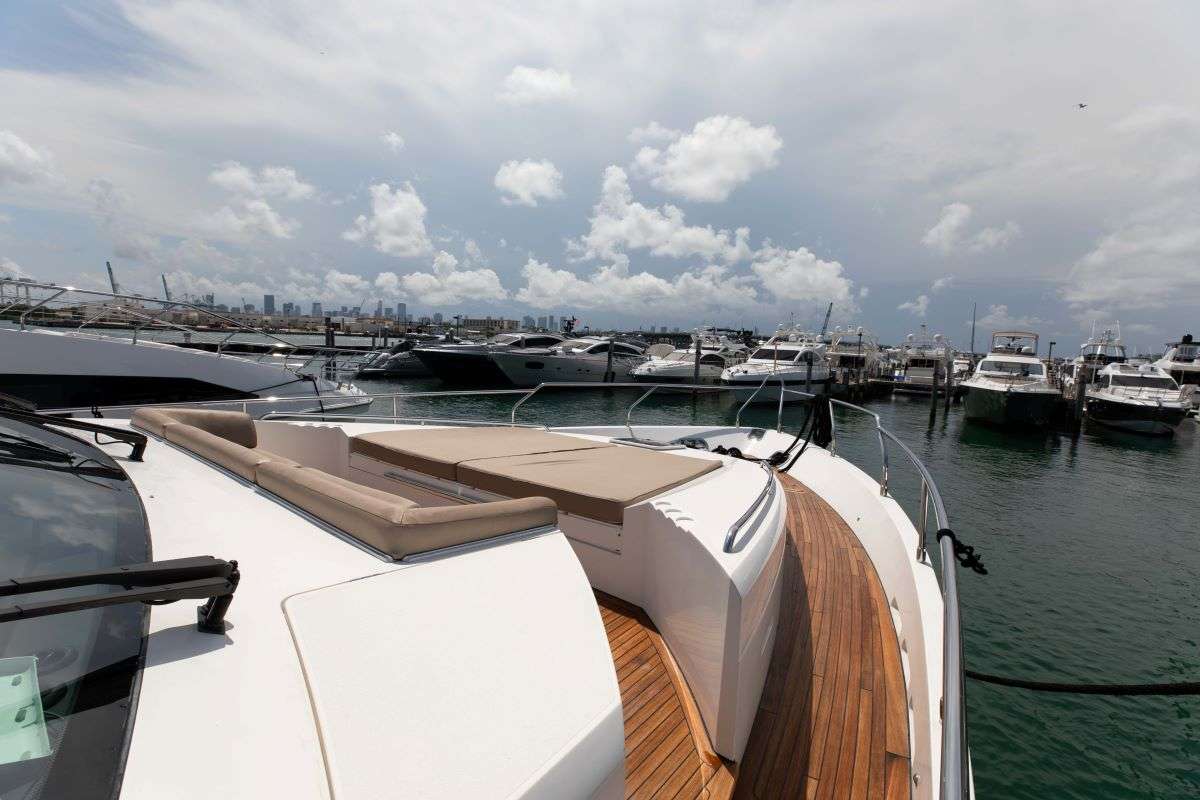 Yacht Pic 12