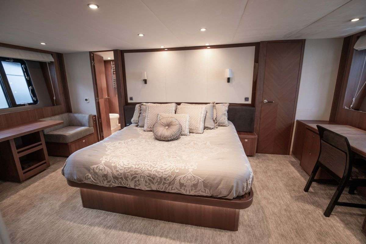 Yacht Pic 4