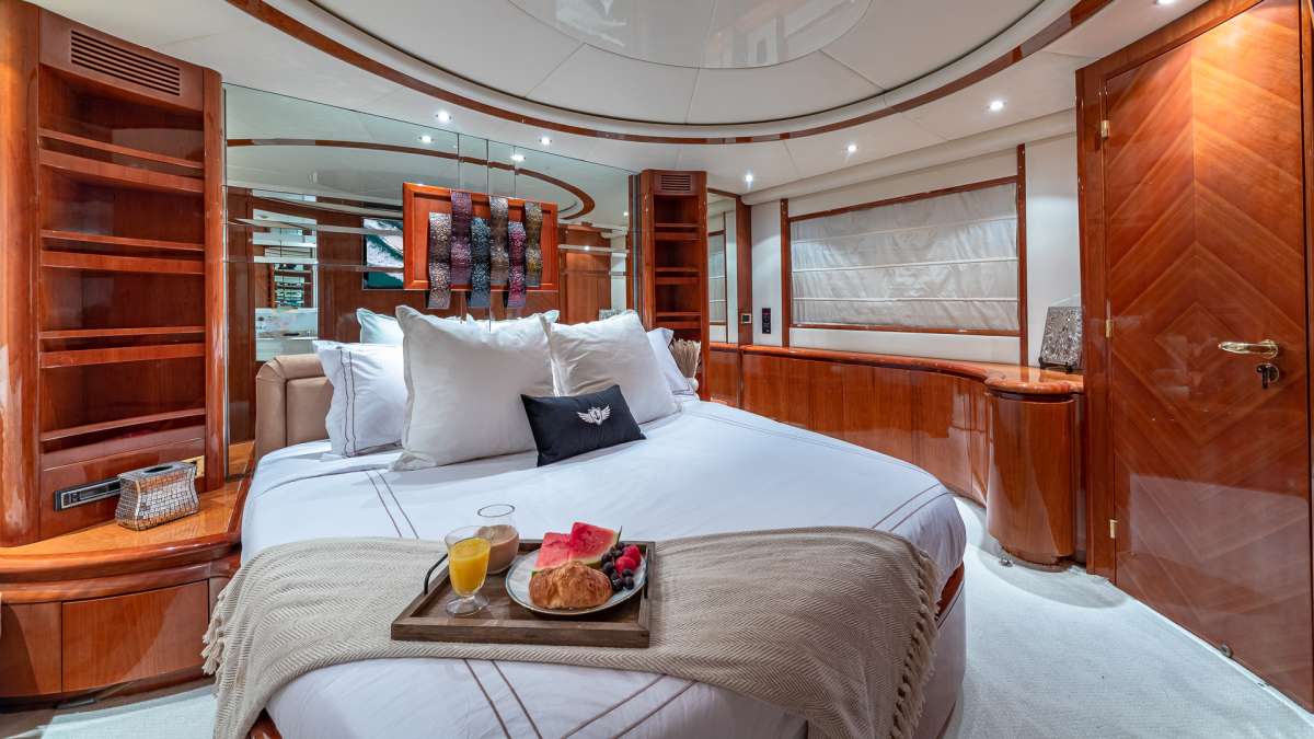 Yacht Pic 6
